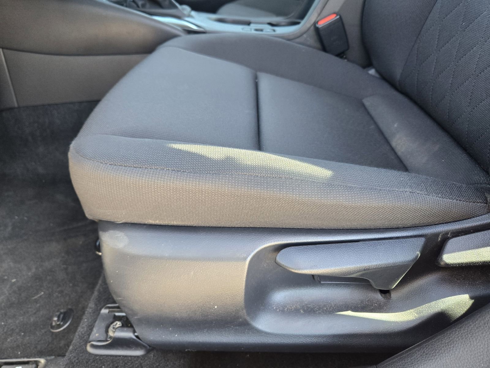 Used 2025 Toyota Corolla LE image 25