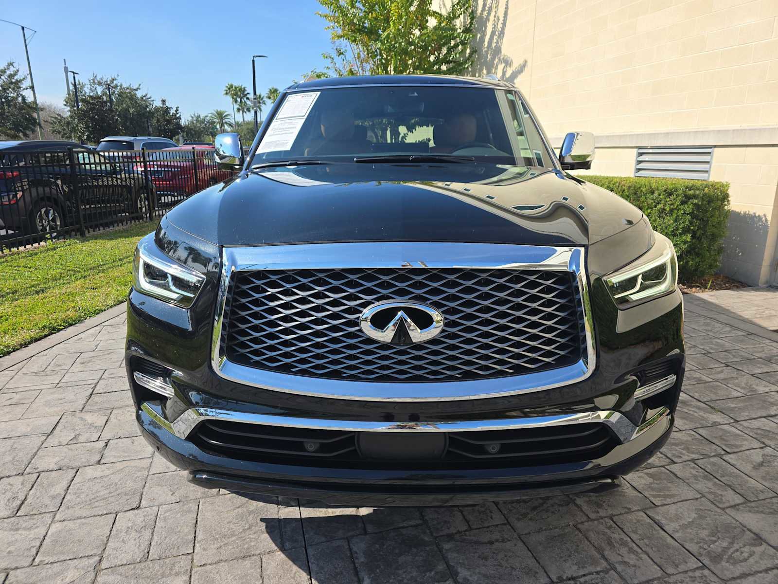 Used 2024 INFINITI QX80 Sensory w/ Cargo Package image 2