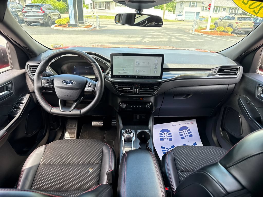Used 2024 Ford Escape ST-Line w/ Tech Pack #1 AWD/4WD image 14