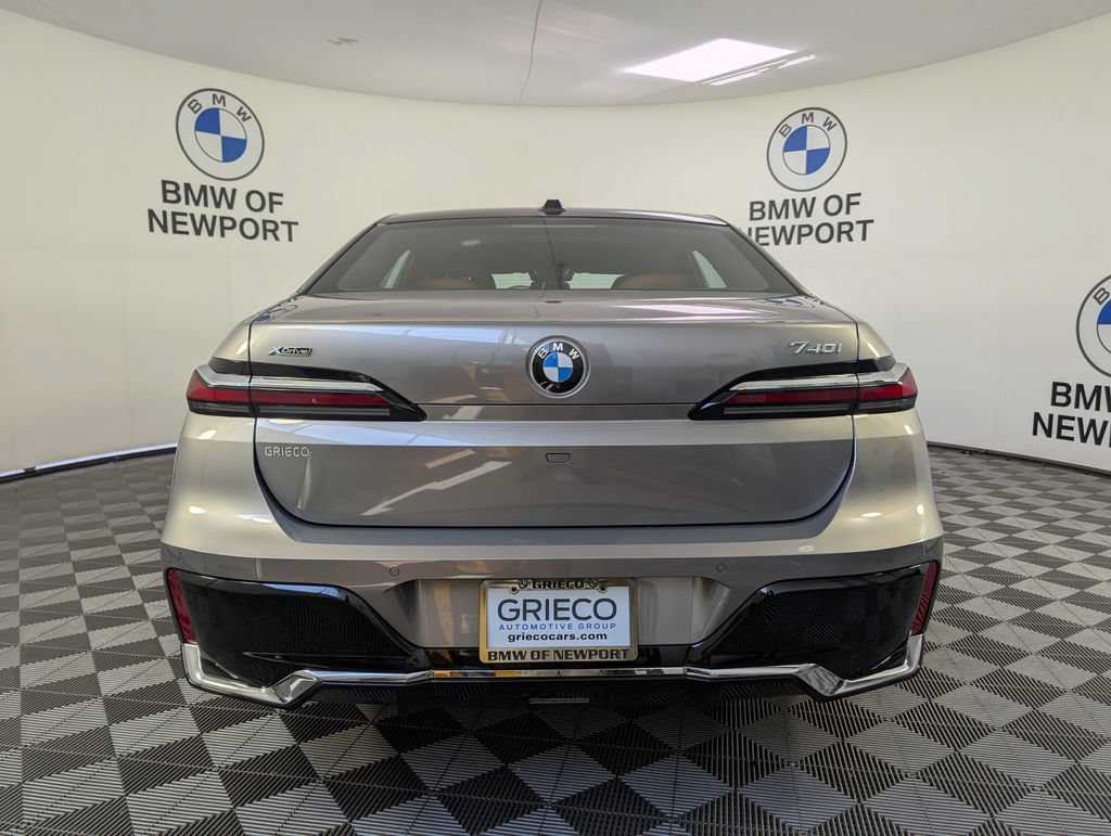 New 2026 BMW 740i xDrive AWD/4WD image 7