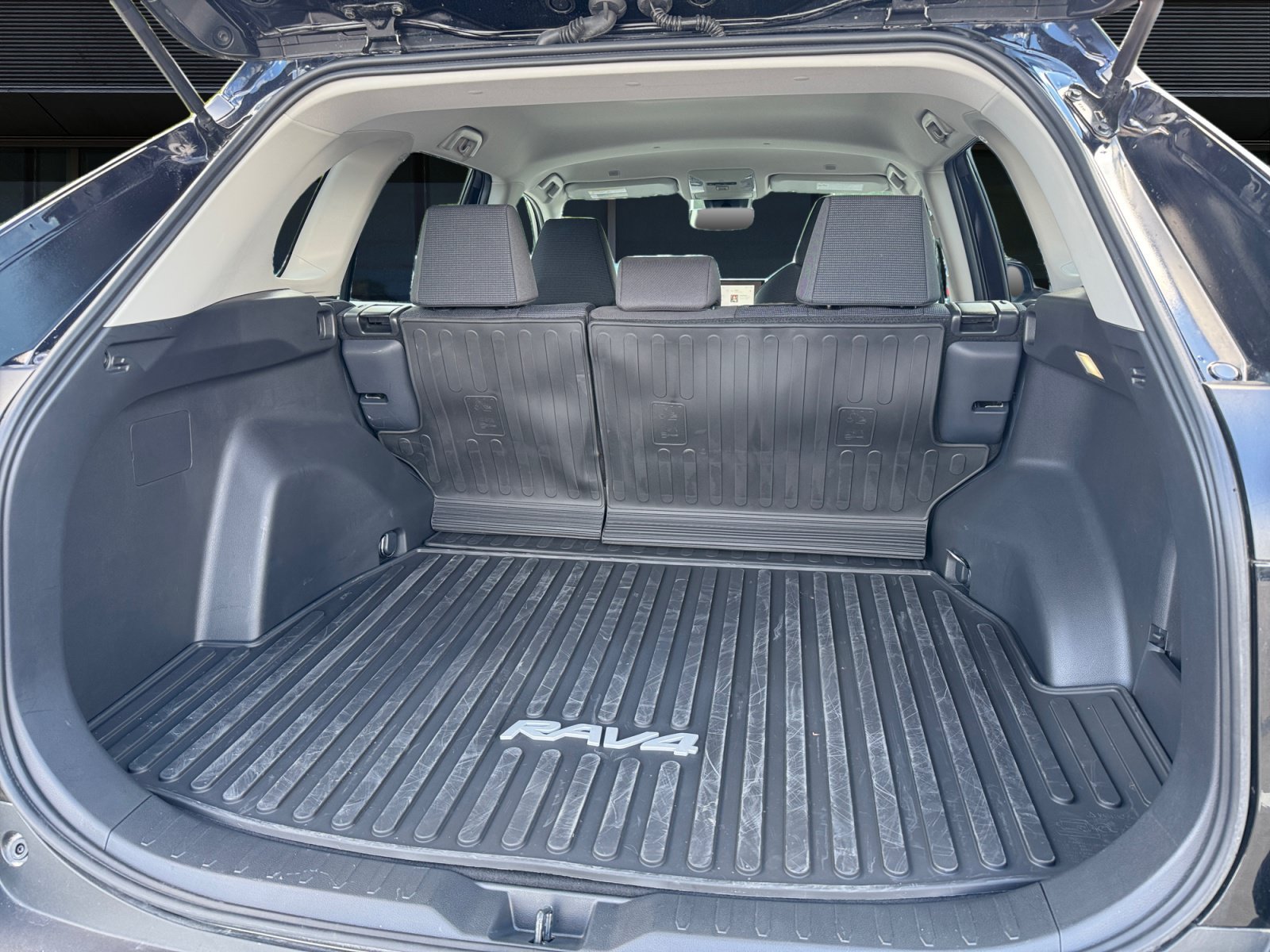 Used 2025 Toyota RAV4 LE FWD image 10