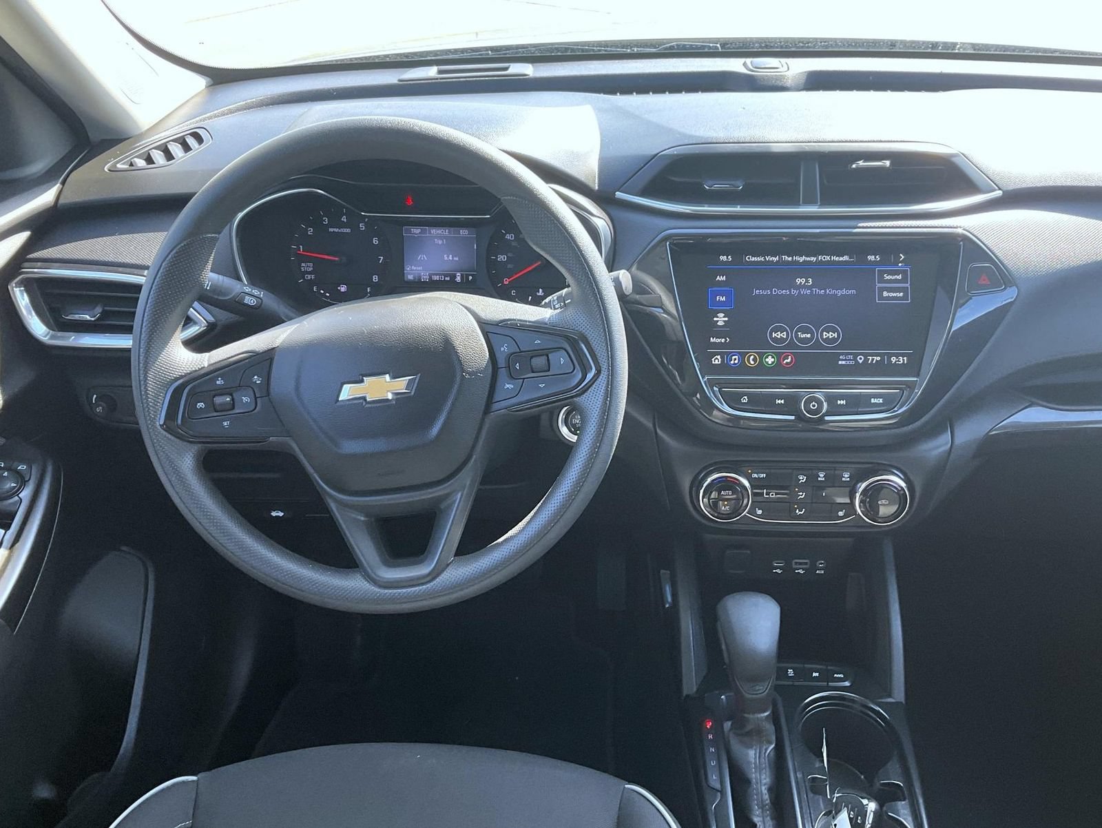Used 2023 Chevrolet TrailBlazer LT w/ Convenience Package AWD/4WD image 14