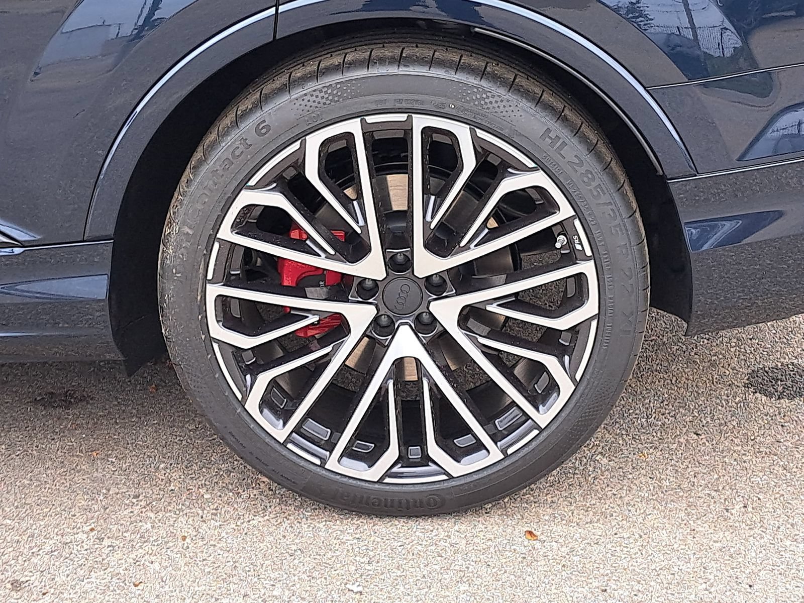 New 2026 Audi SQ7 Prestige AWD/4WD image 37