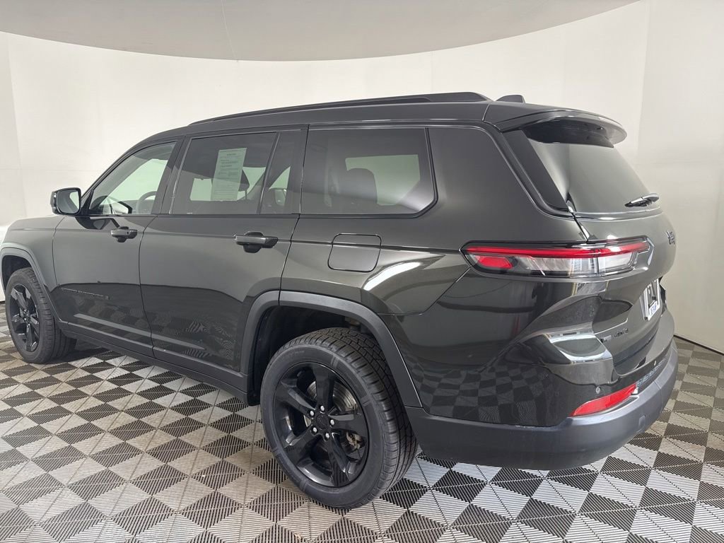 Used 2023 Jeep Grand Cherokee L Limited w/ Black Appearance Package AWD/4WD image 10