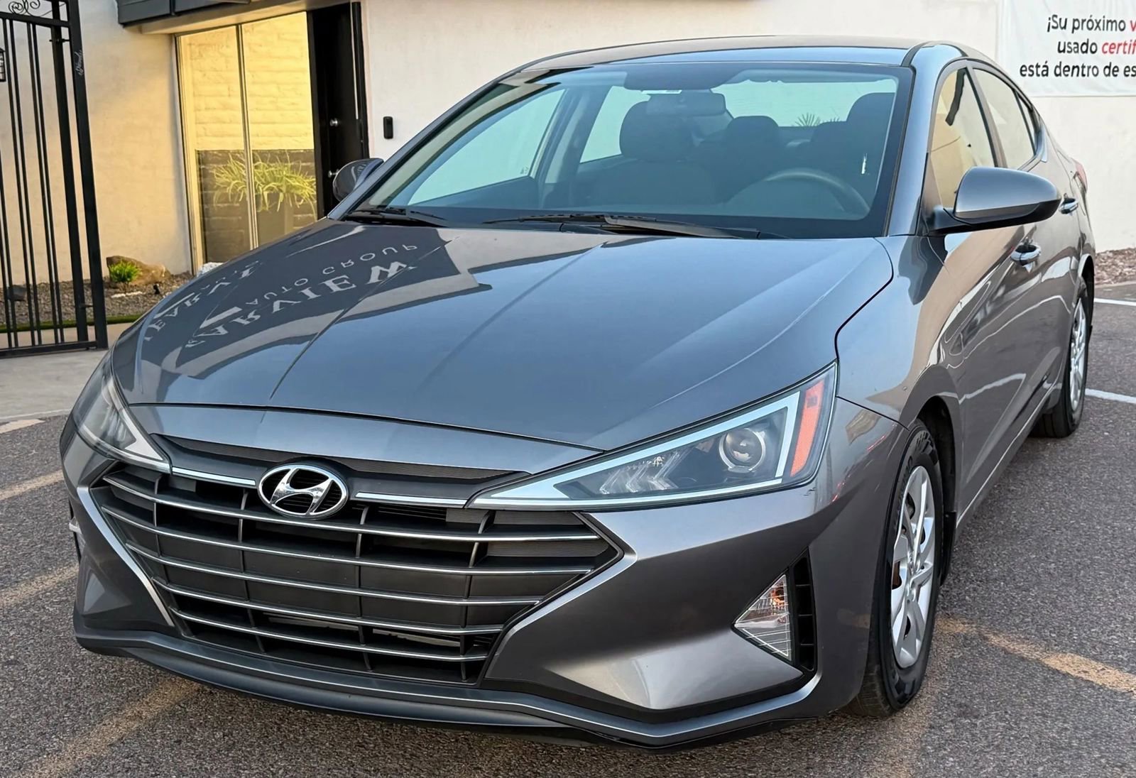 Used 2019 Hyundai Elantra SE w/ Winter Weather Package image 10