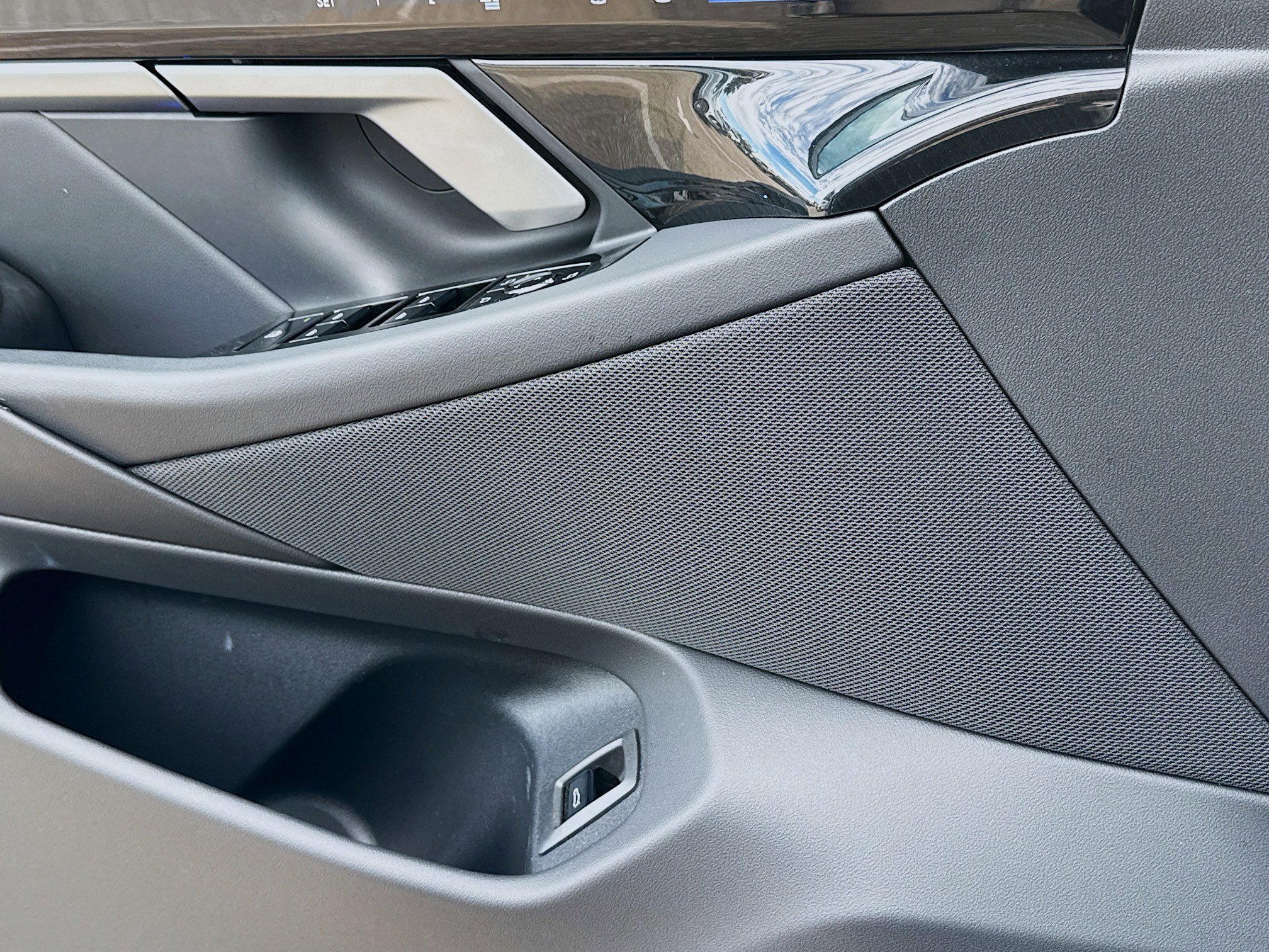 Used 2026 BMW 530i image 25