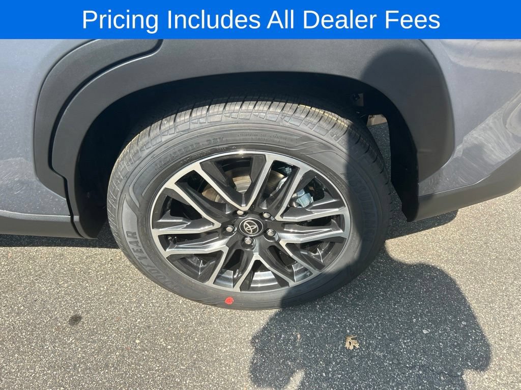 New 2026 Toyota Corolla Cross XLE w/ Convenience Package AWD/4WD image 13