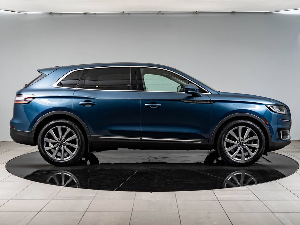 Used 2019 Lincoln Nautilus Select FWD image 11