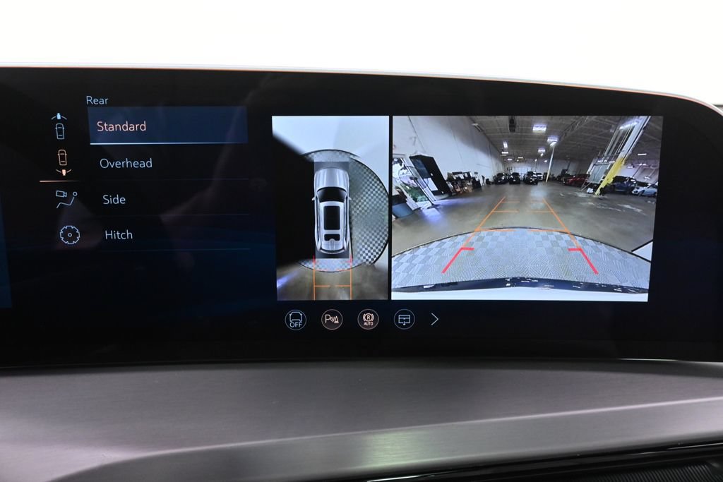 New 2027 Cadillac Vistiq Sport w/ LPO, Floor Liner Package AWD/4WD image 29