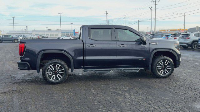 Used 2022 GMC Sierra 1500 AT4 w/ AT4 Preferred Package image 9