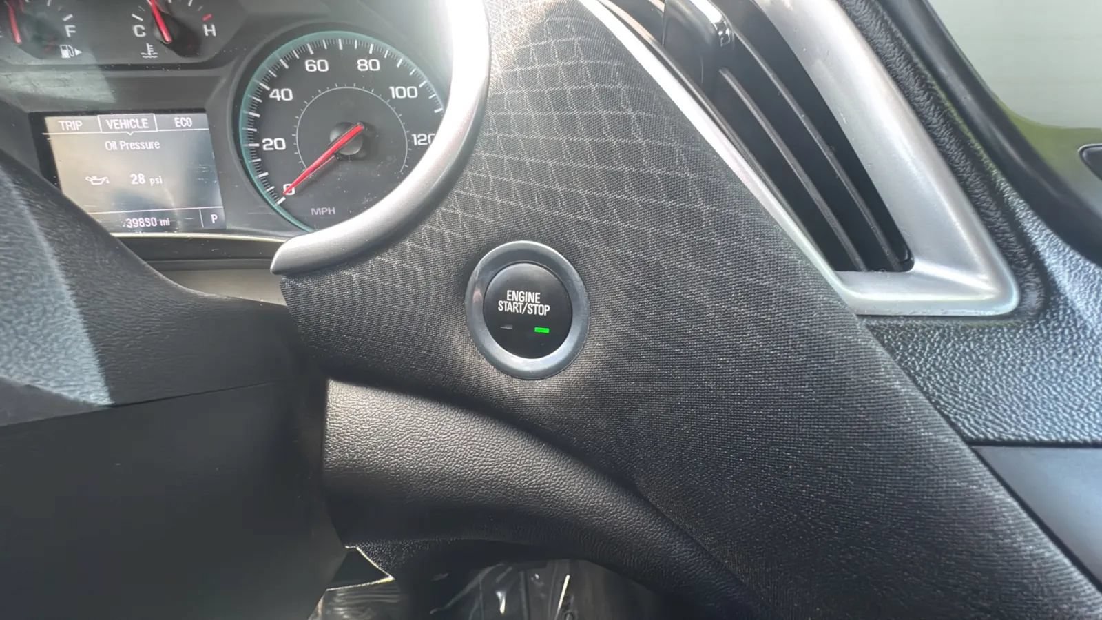 Used 2025 Chevrolet Malibu LS FWD image 14