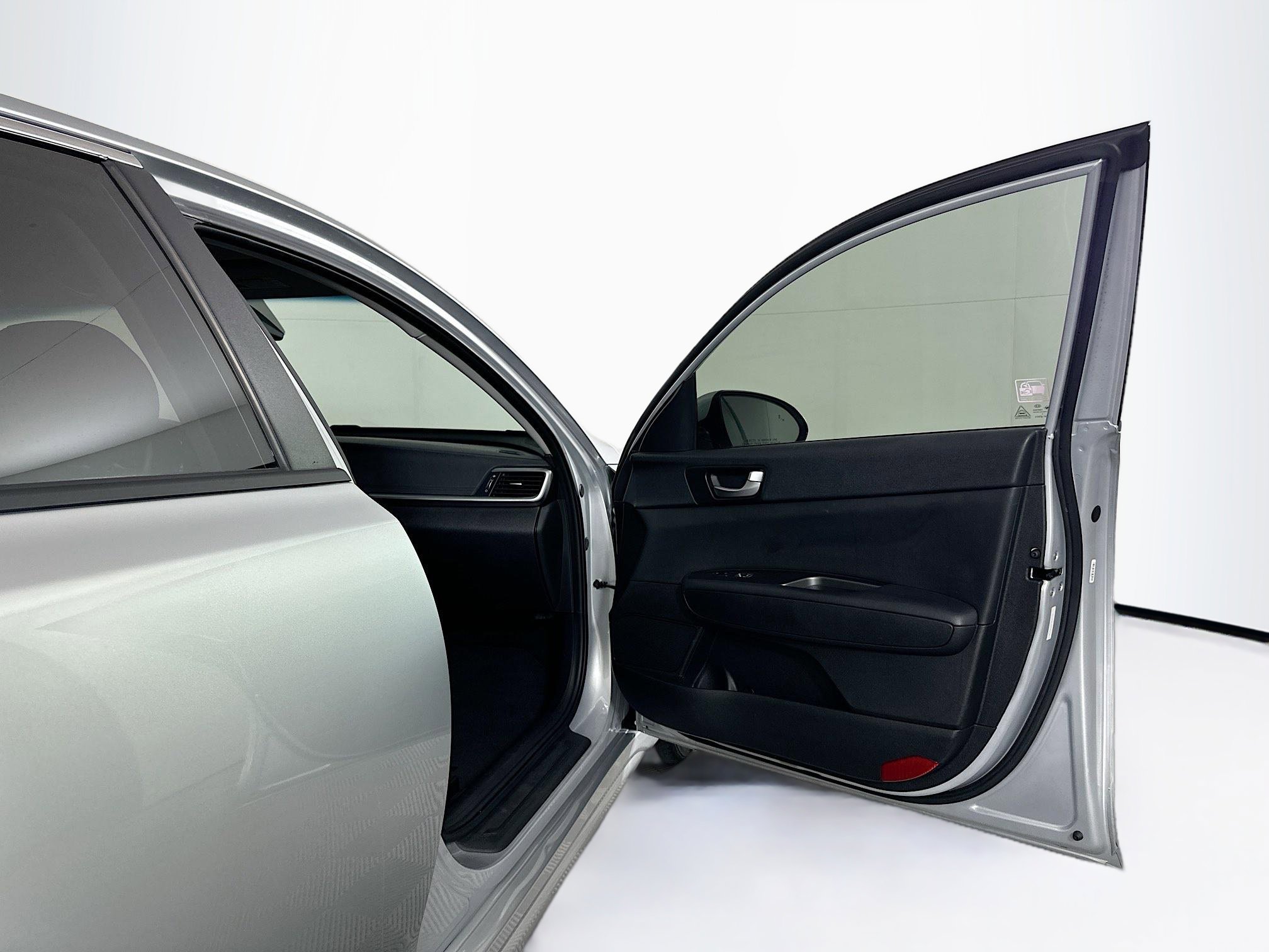 Used 2019 Kia Optima LX image 30