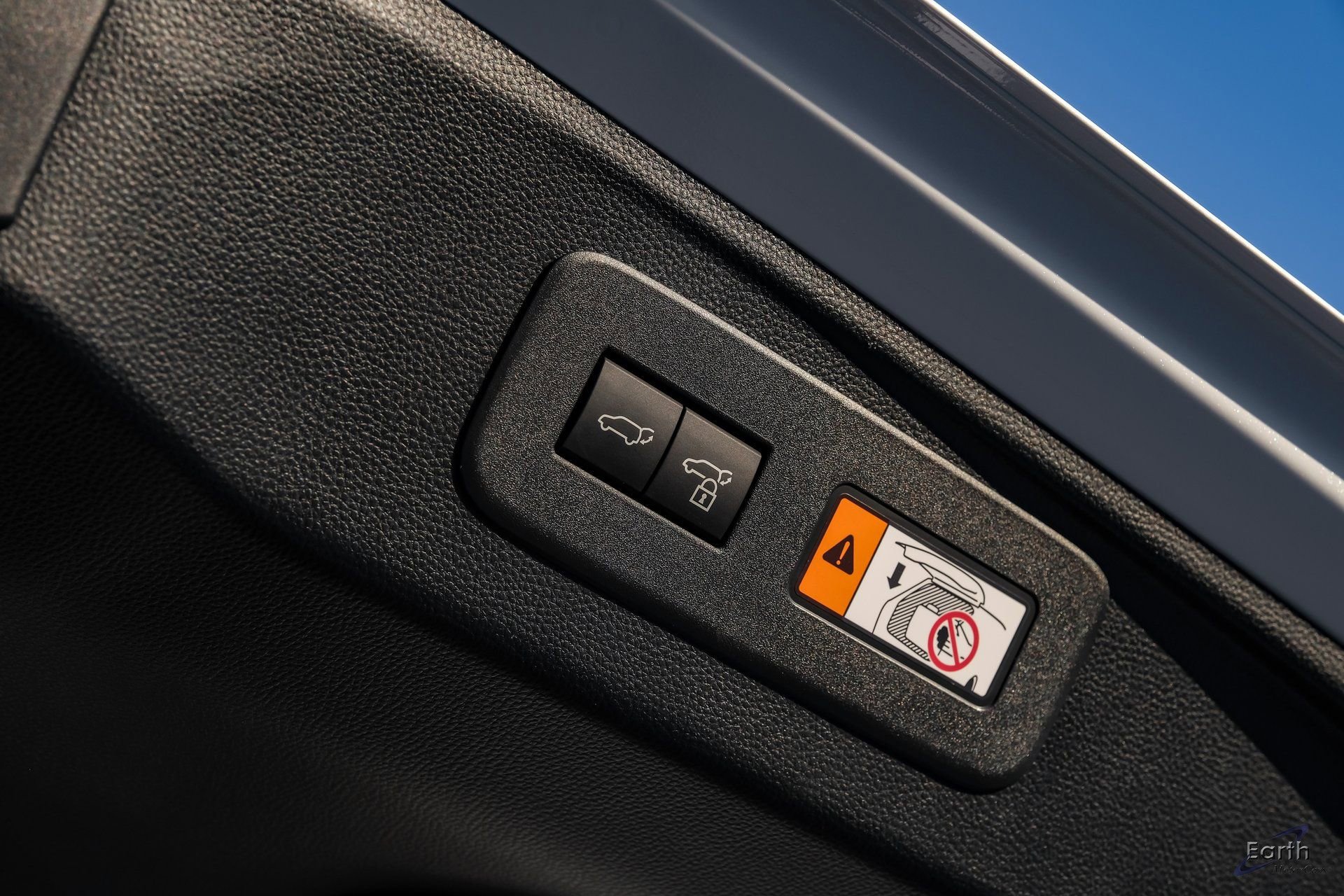 Used 2025 Lexus GX 550 550 Luxury+ HUD Vossen Wheels w/ Accessory Package (2T) image 76