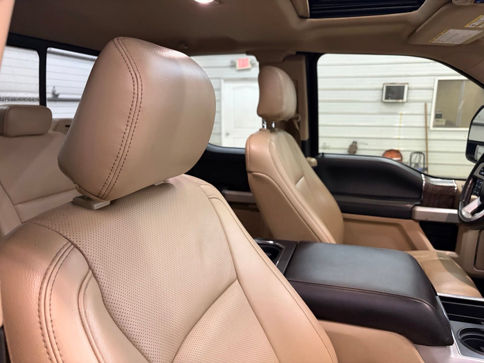 Used 2017 Ford F250 Lariat w/ Chrome Package AWD/4WD image 27
