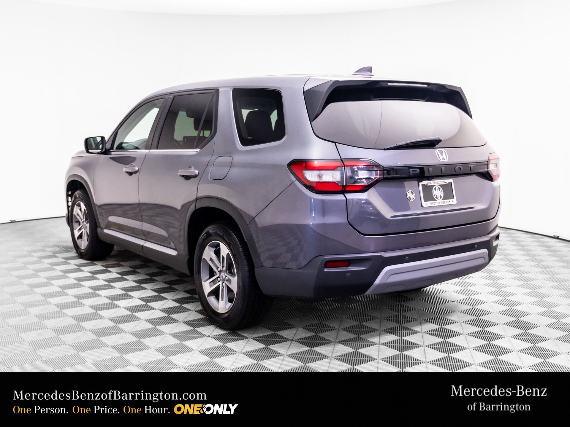 Used 2024 Honda Pilot EX-L image 3