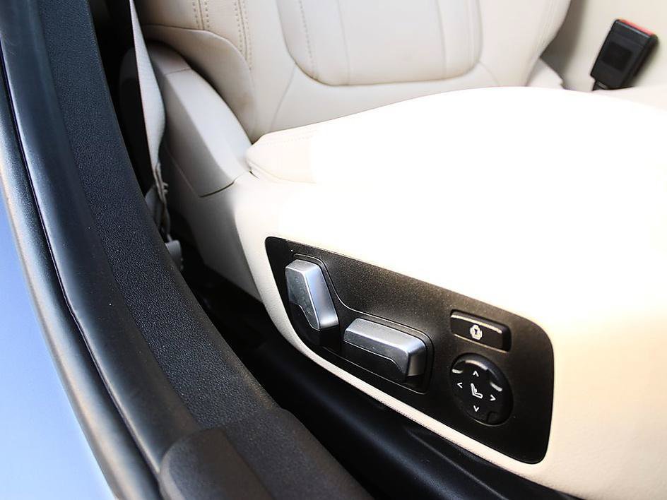 Used 2019 BMW 330i Sedan w/ Premium Package RWD image 23