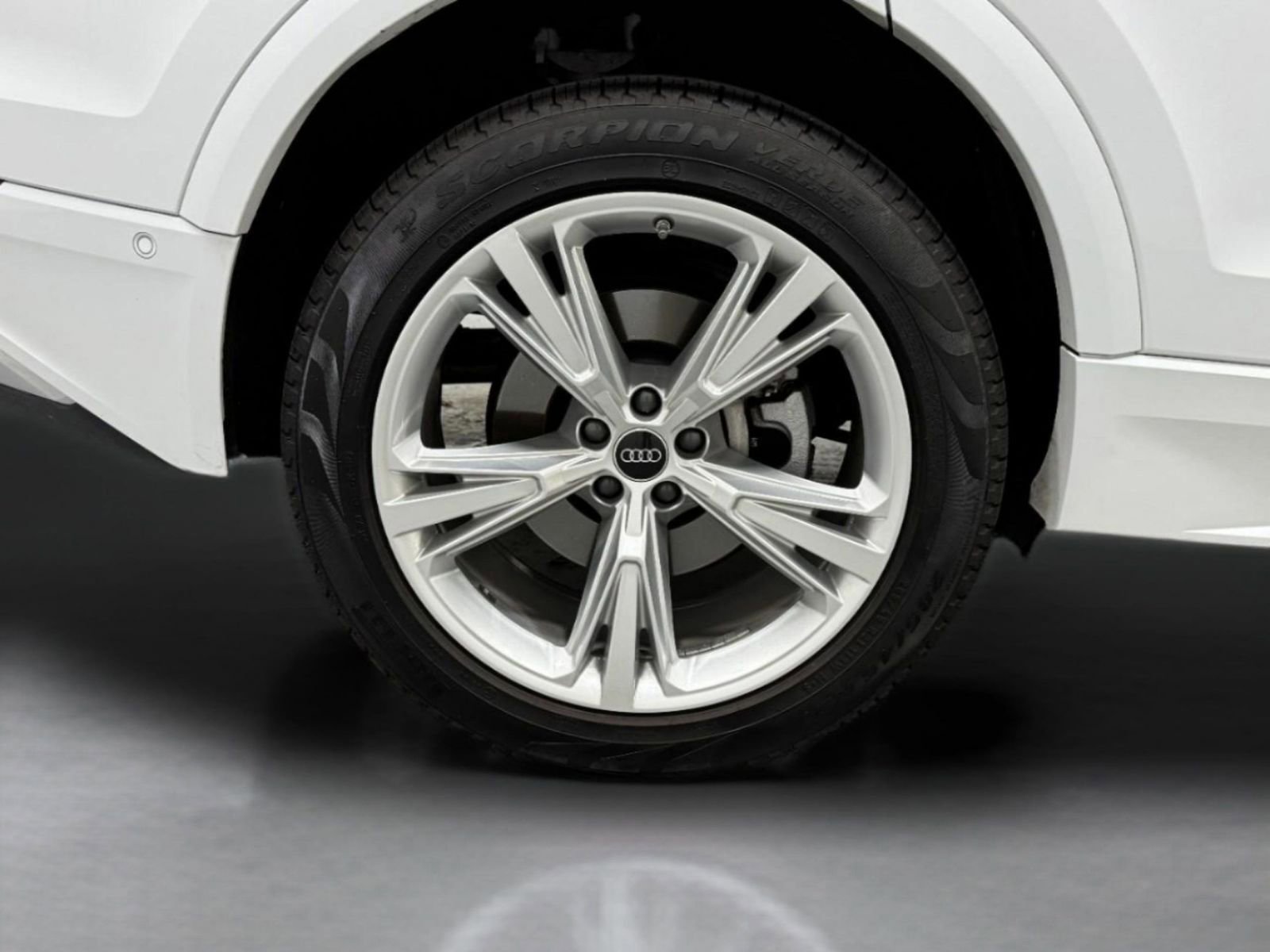 Certified 2023 Audi Q8 Premium w/ Convenience Package AWD/4WD image 35