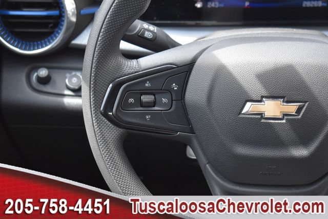 Used 2025 Chevrolet Trax LT FWD image 25
