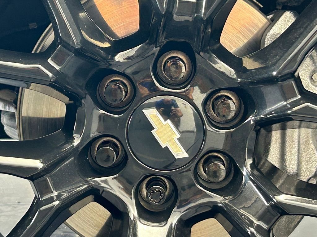 Used 2024 Chevrolet Silverado 1500 High Country w/ Technology Package image 40