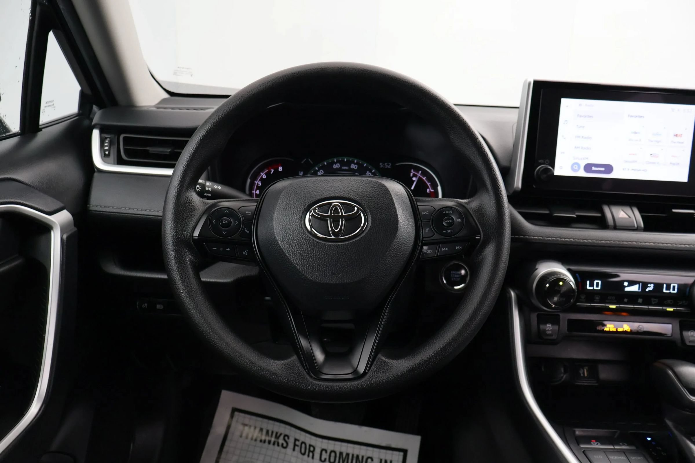 Used 2025 Toyota RAV4 XLE FWD image 17