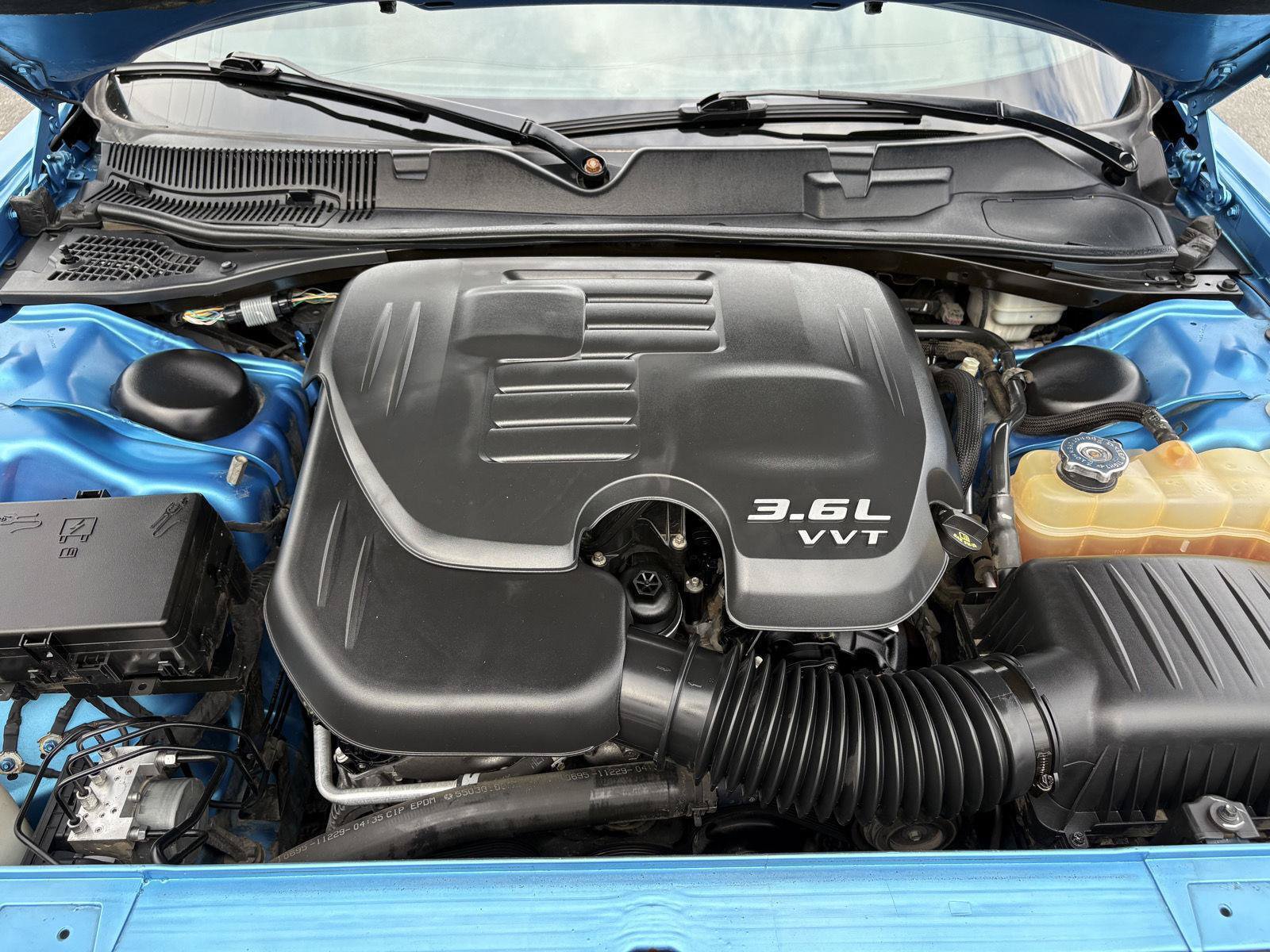 Used 2015 Dodge Challenger SXT Plus w/ Premium Sound Group RWD image 23