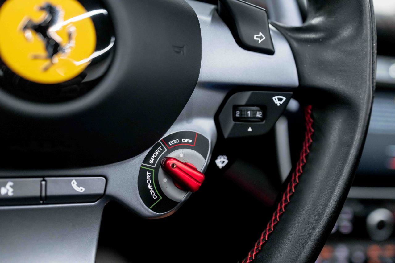 Used 2019 Ferrari Portofino RWD image 57