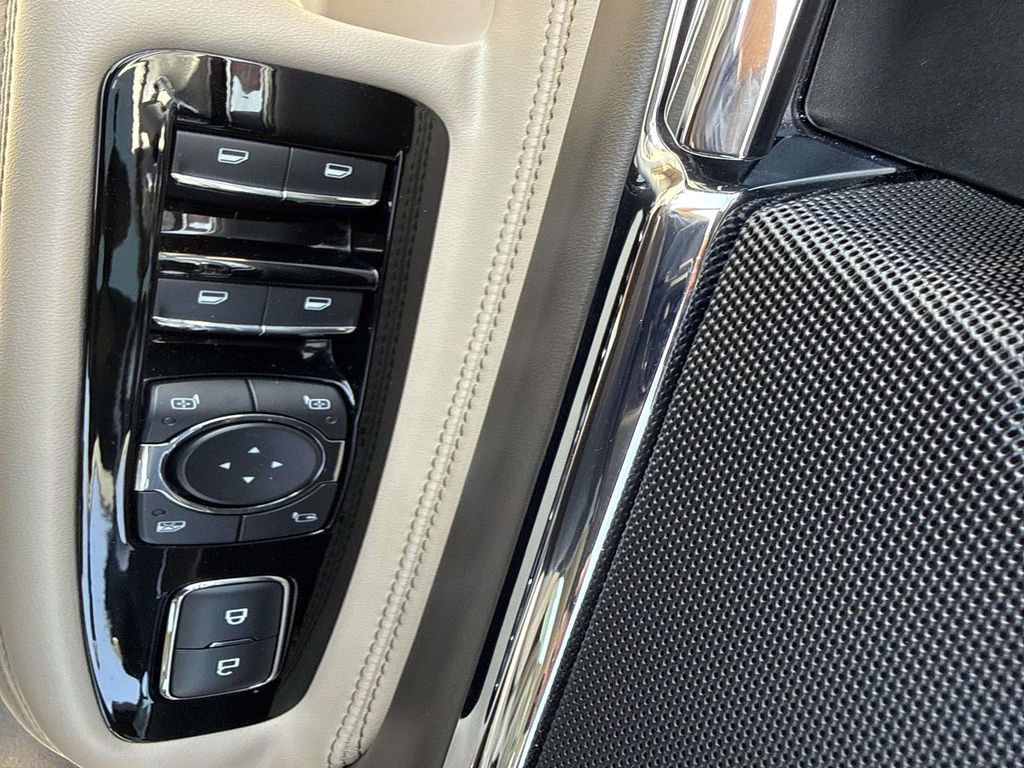 Certified 2020 Lincoln Corsair Reserve image 19