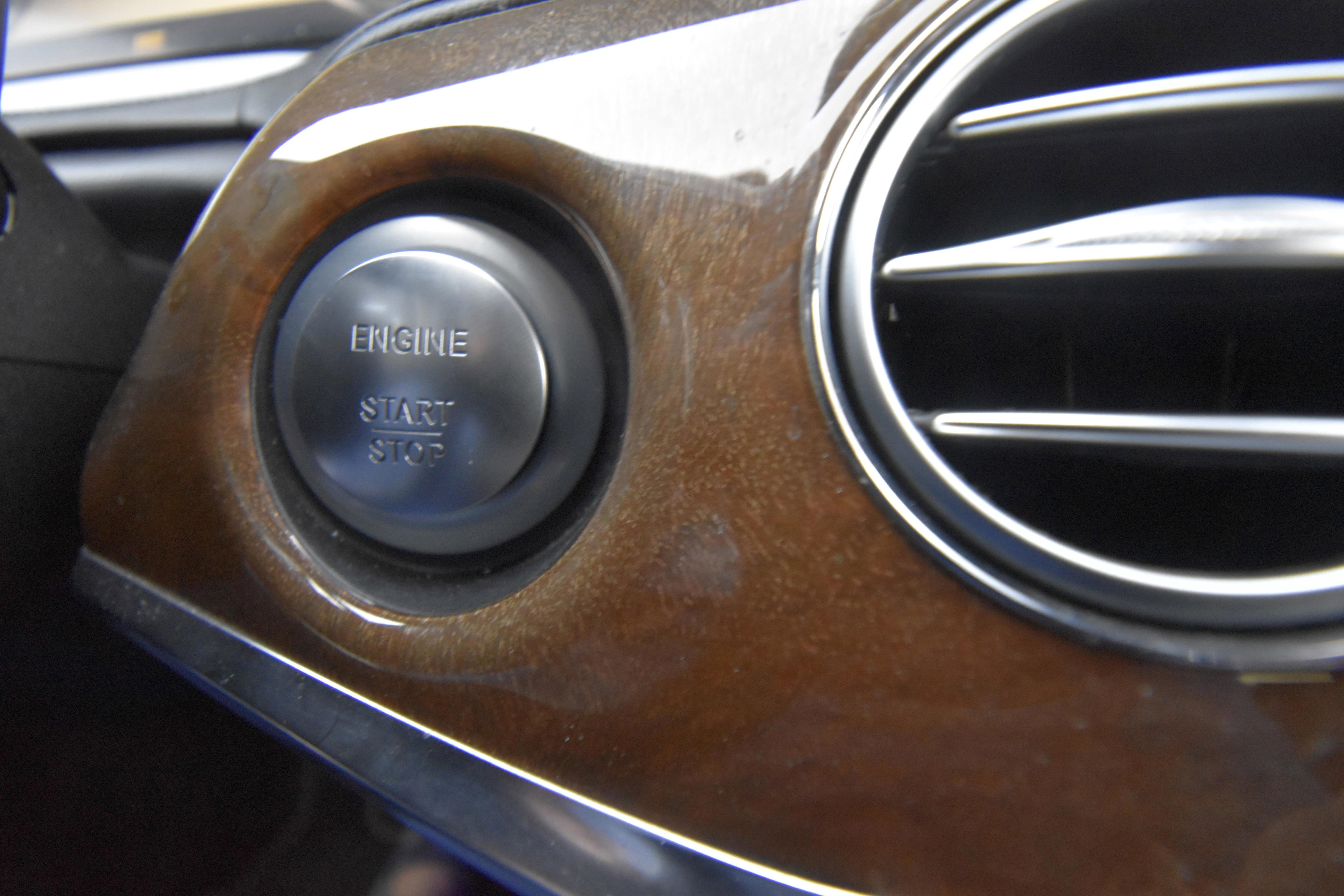 Used 2014 Mercedes-Benz S 550 Sedan image 13