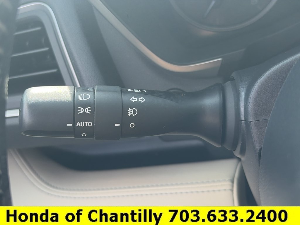 Used 2023 Subaru Ascent Limited AWD/4WD image 10