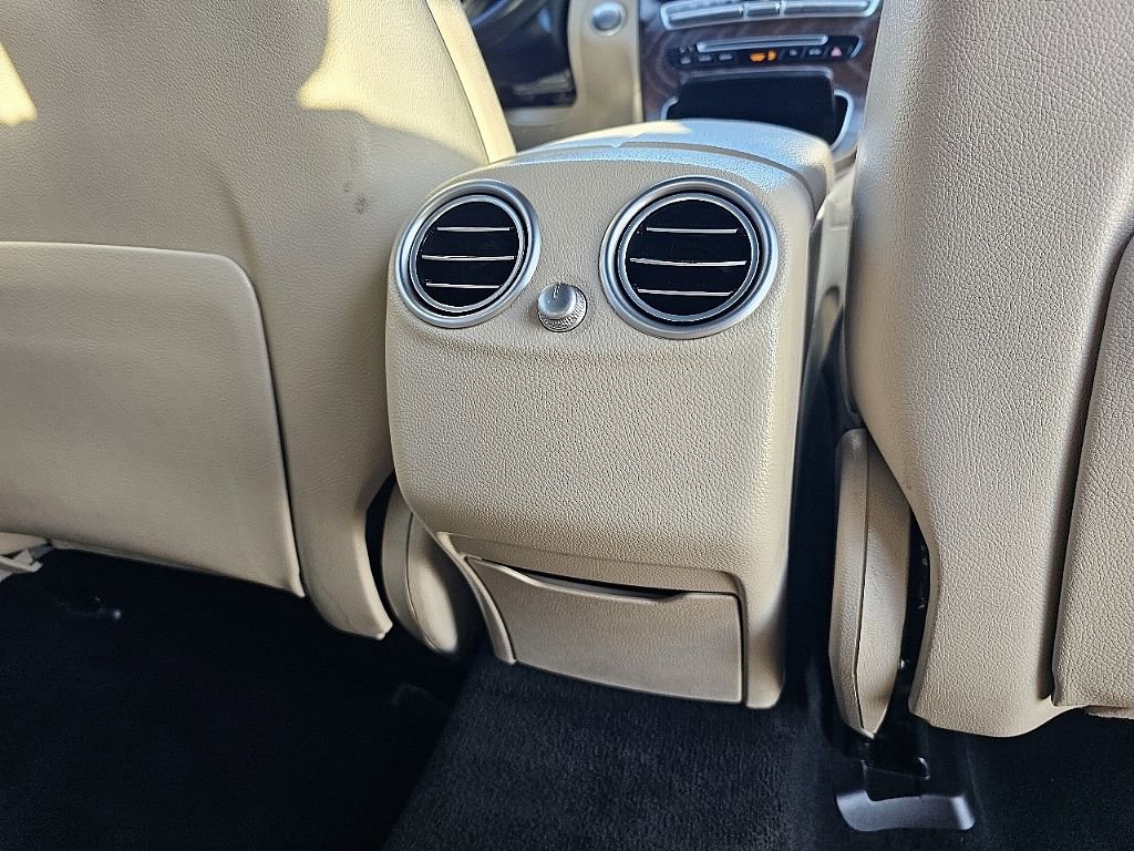 Used 2018 Mercedes-Benz GLC 300 image 7