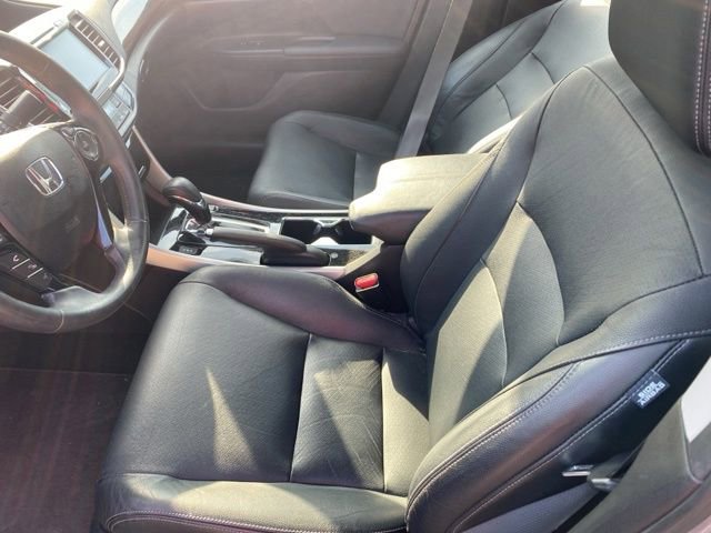 Used 2017 Honda Accord EX-L image 13