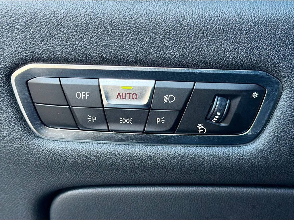 Used 2023 BMW X5 sDrive40i w/ Premium Package image 39