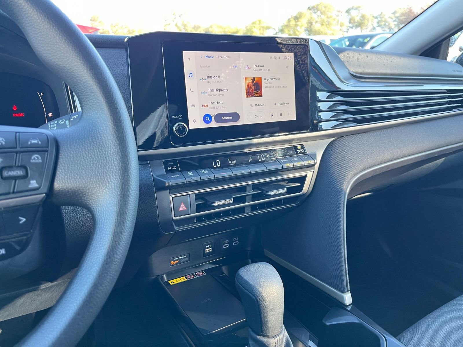 Used 2025 Toyota Camry LE image 18