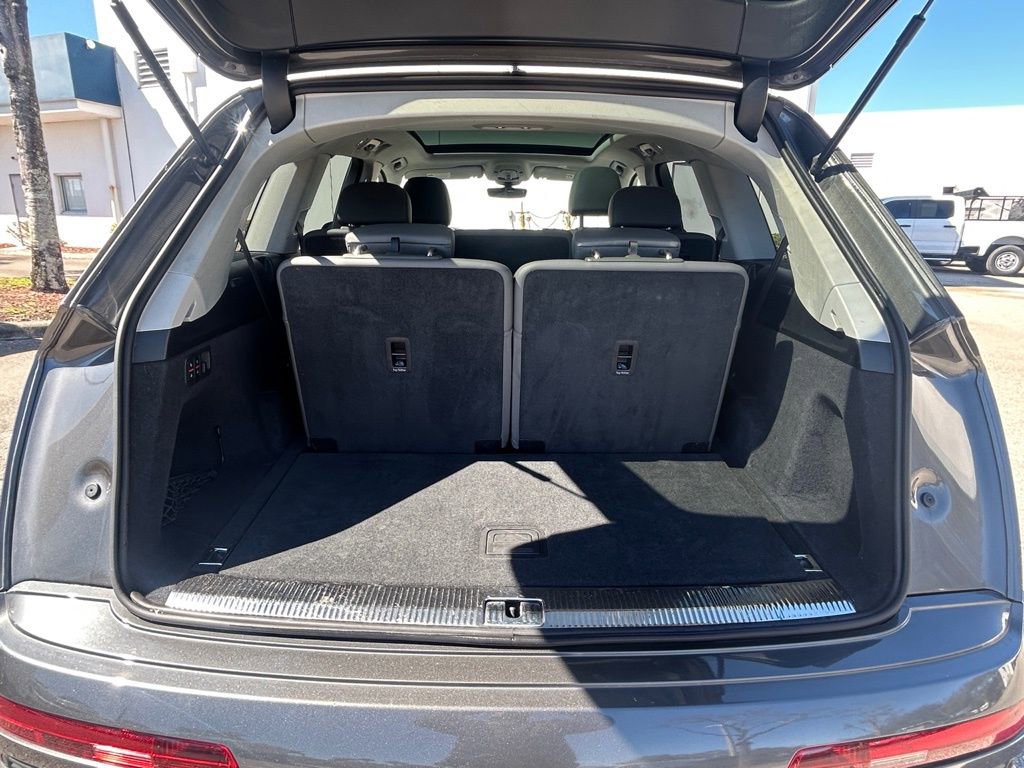 Used 2025 Audi Q7 3.0T Premium Plus image 32
