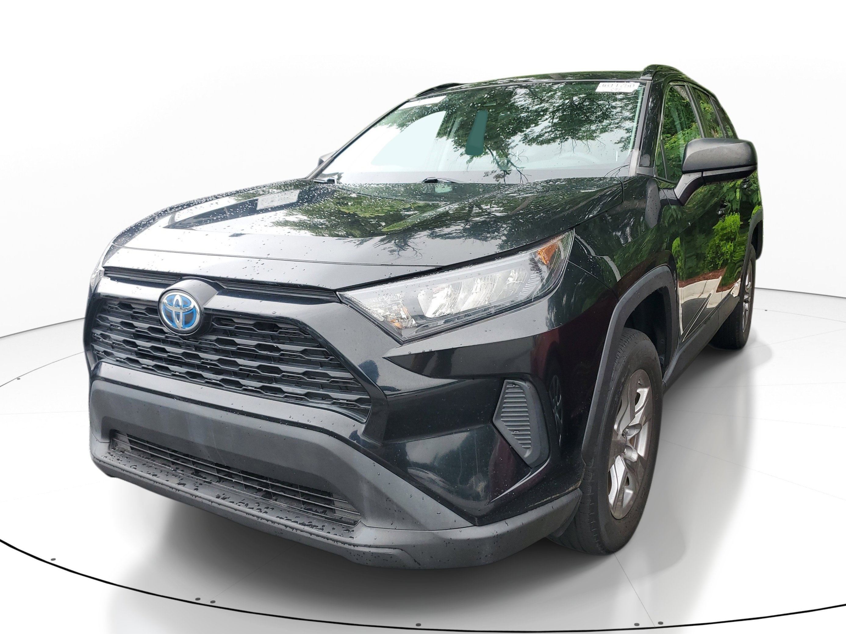 Used 2022 Toyota RAV4 LE AWD/4WD image 3