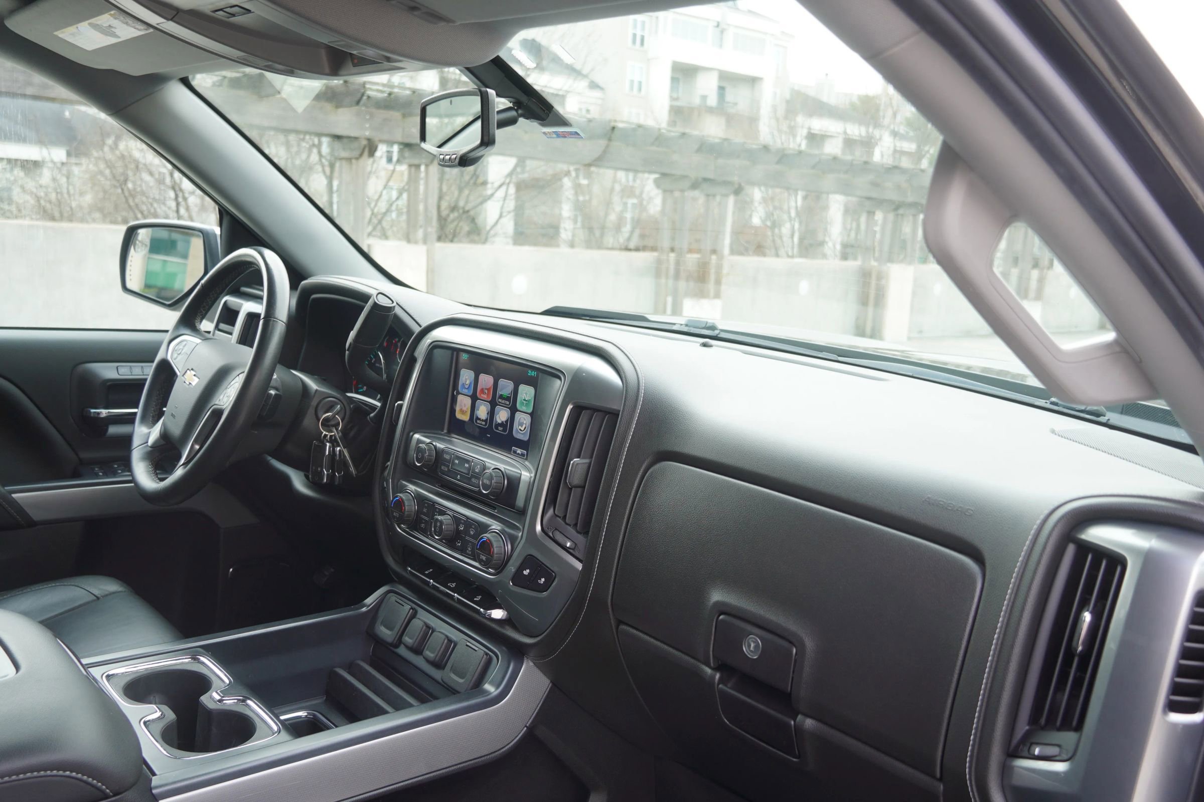 Used 2017 Chevrolet Silverado 1500 LTZ Z71 AWD/4WD image 28
