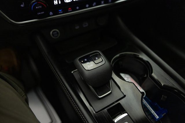 Used 2023 Nissan Rogue SL w/ SL Premium Package image 29