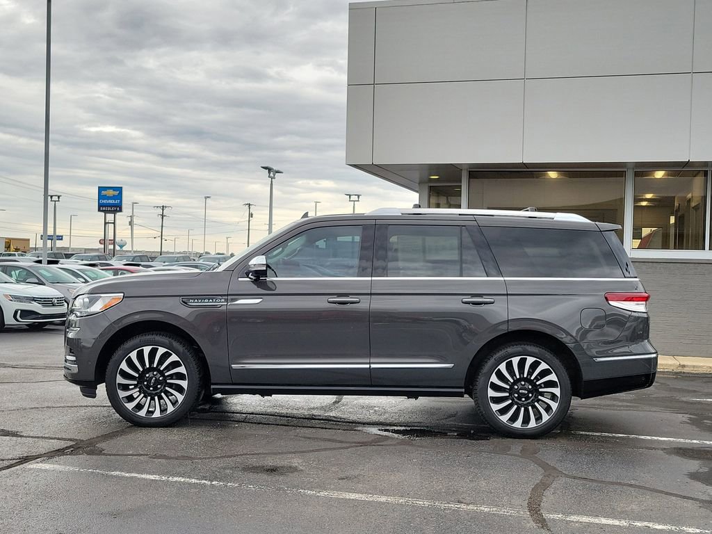Certified 2023 Lincoln Navigator Black Label AWD/4WD image 4