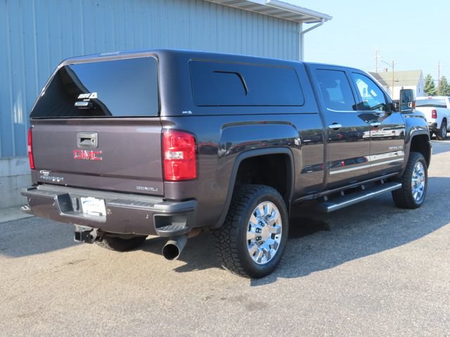 Used 2016 GMC Sierra 2500 Denali w/ Duramax Plus Package AWD/4WD image 3
