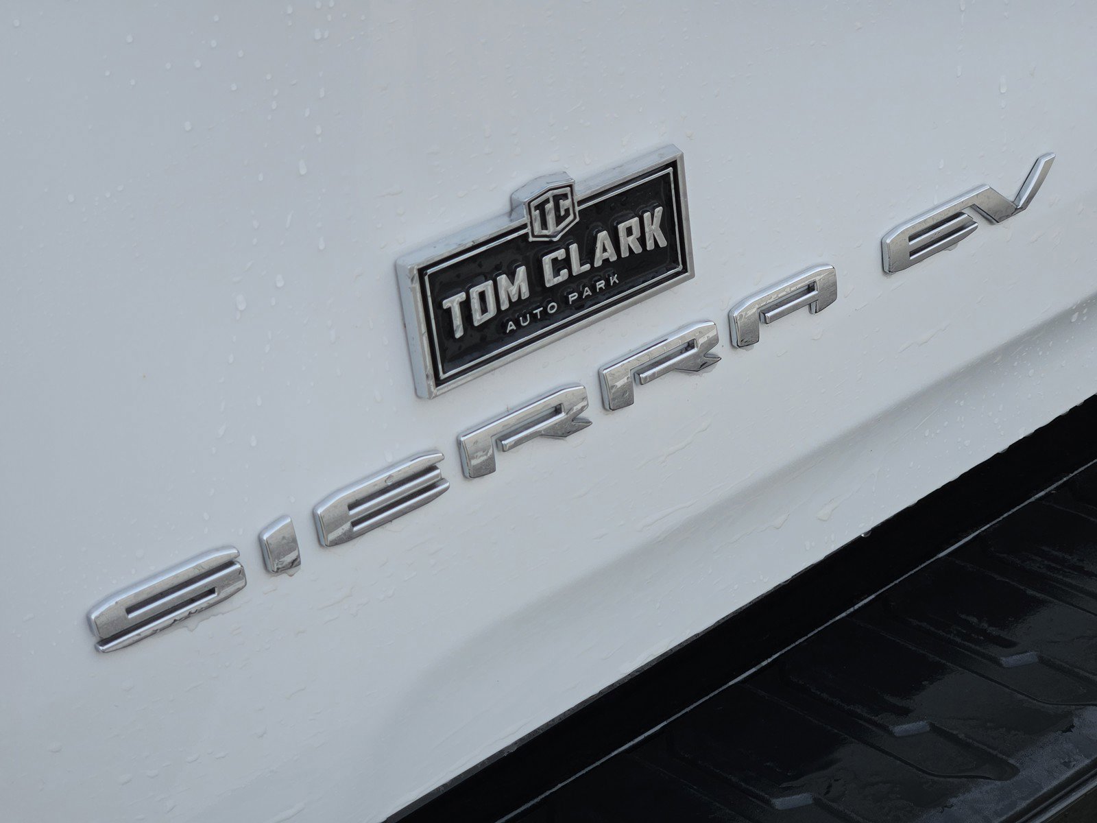 New 2025 GMC Sierra EV Denali AWD/4WD image 8