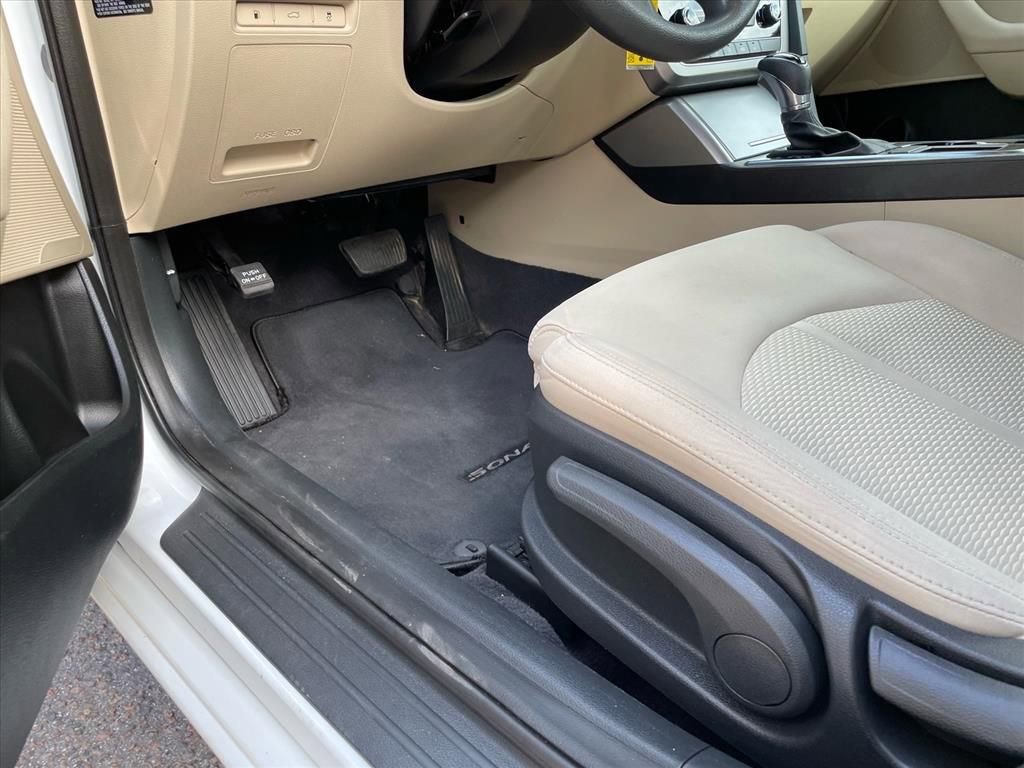 Used 2016 Hyundai Sonata SE image 23