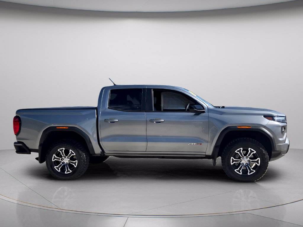 Used 2023 GMC Canyon AT4 w/ AT4 Premium Package AWD/4WD image 7