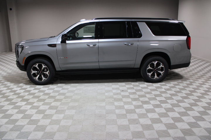 New 2026 GMC Yukon XL AT4 Ultimate AWD/4WD image 9