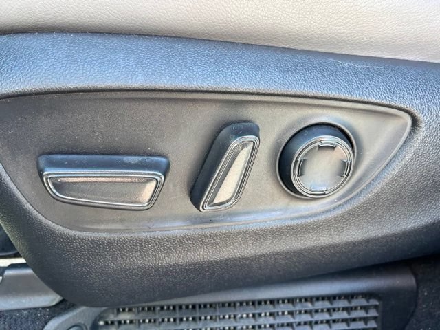 Used 2022 Toyota Sienna XLE w/ XLE Plus Package FWD image 28