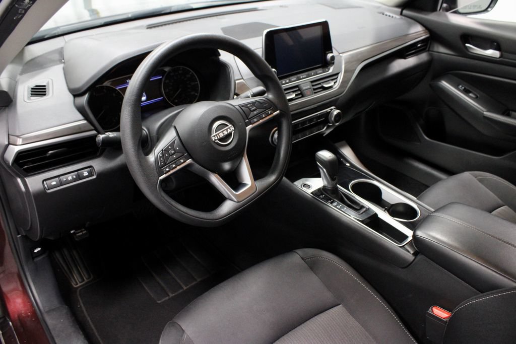 Certified 2024 Nissan Altima 2.5 SV FWD image 24
