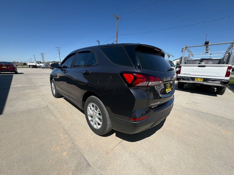 Used 2022 Chevrolet Equinox LS AWD/4WD image 6