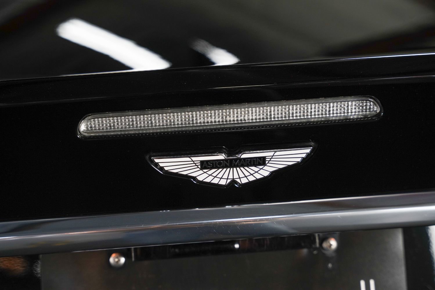 Used 2010 Aston Martin DBS Coupe image 19