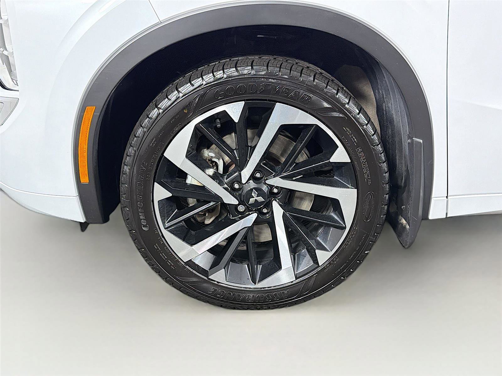 Used 2023 Mitsubishi Outlander SEL image 31