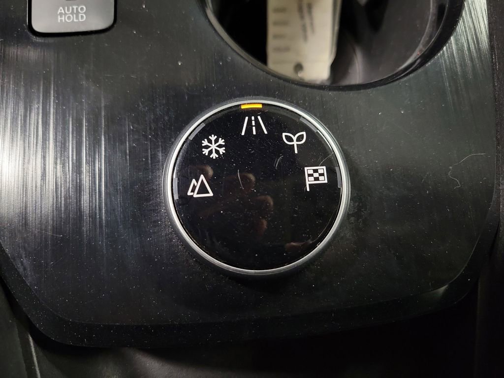 Used 2023 Nissan Rogue S AWD/4WD image 15
