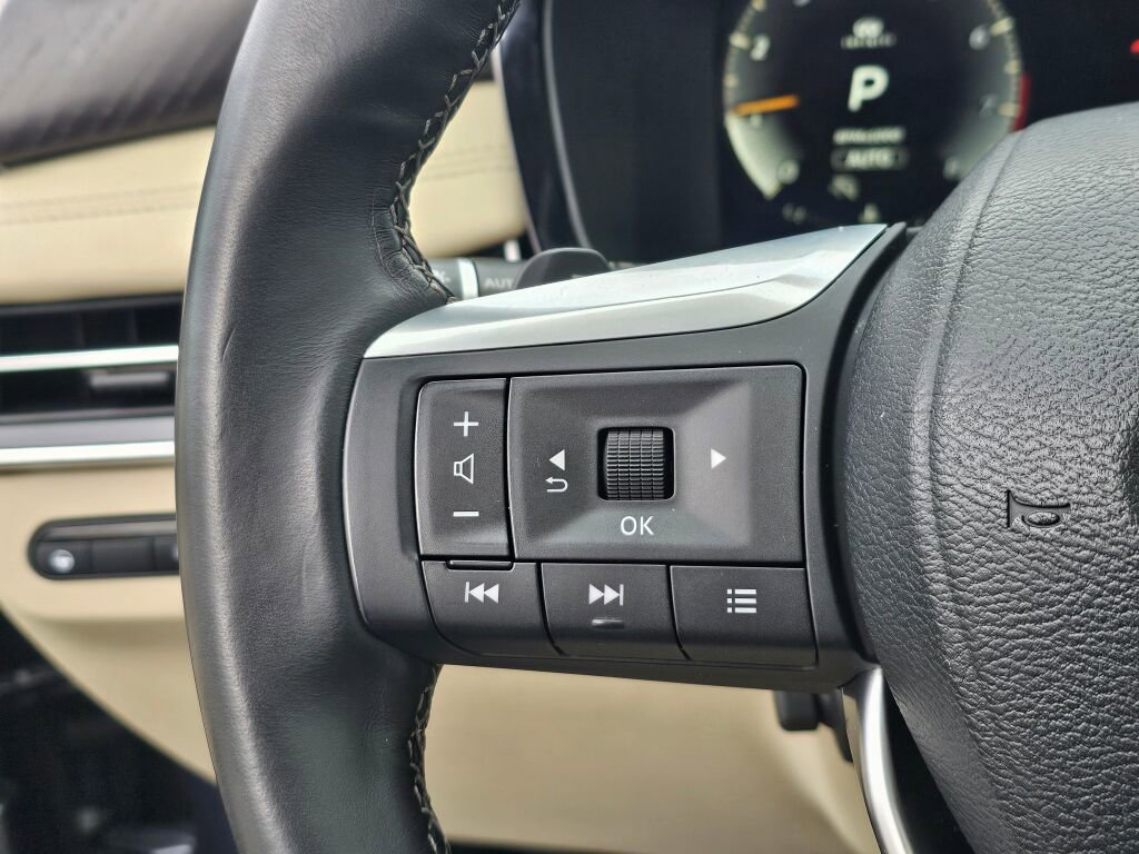 Used 2023 INFINITI QX60 Sensory w/ Vision Package image 32